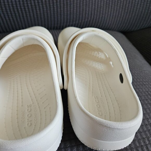 Crocs Men's and Women's Specialist II Vent Clog White Womens 8 Mens 6 EUC - Picture 3 of 4